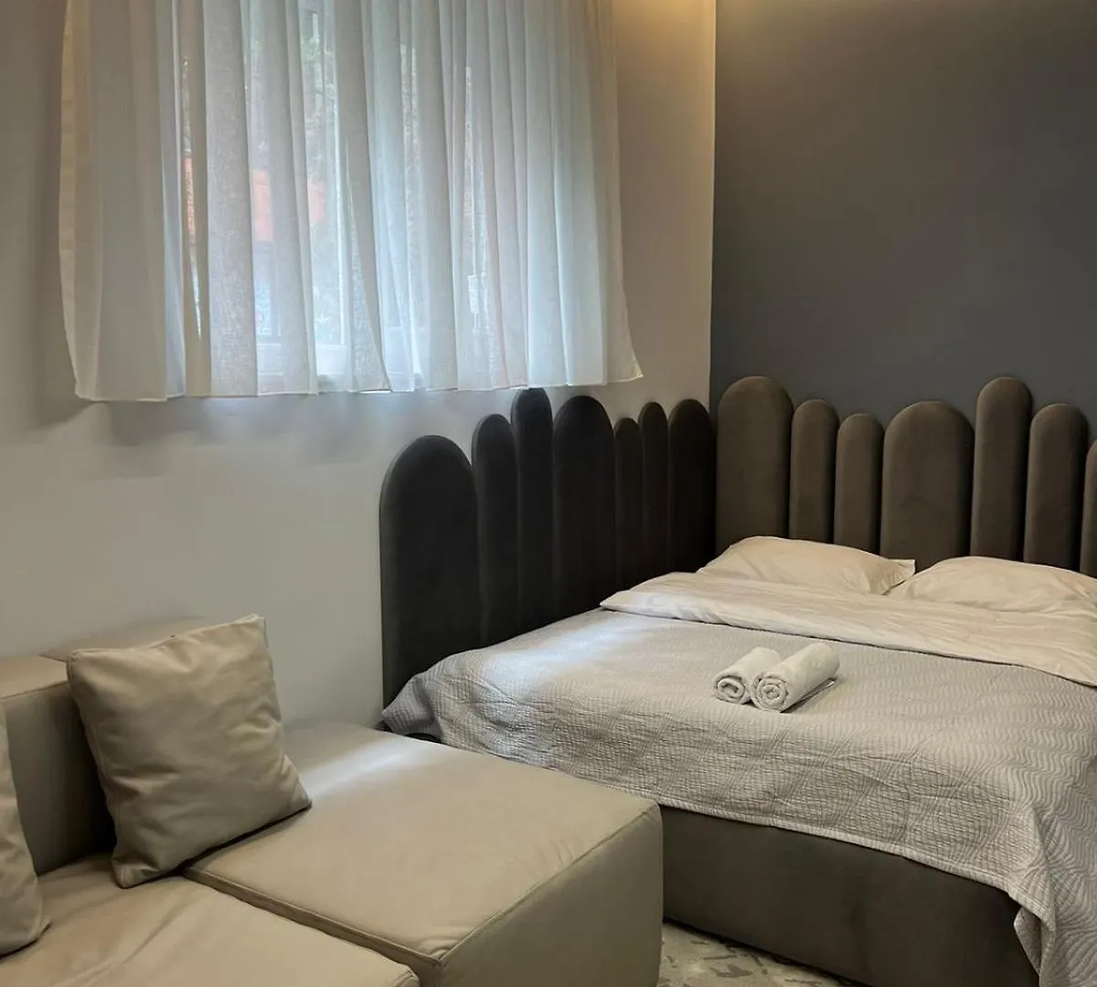 Cloud Cane Apartment Tirana 0*,  Albania