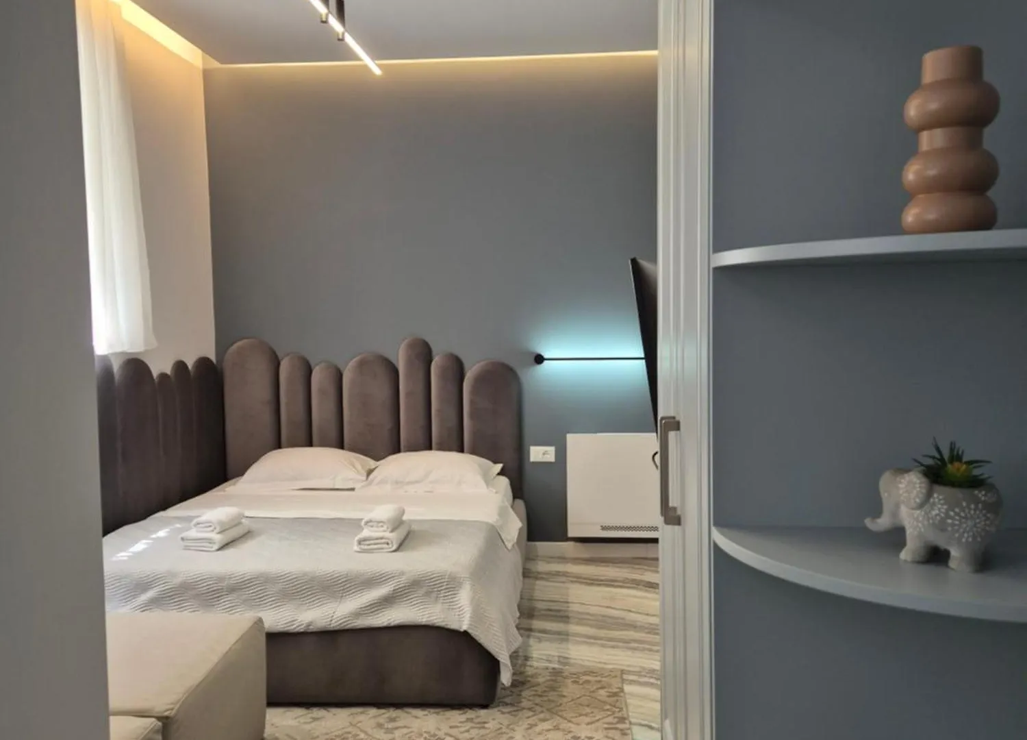 Cloud Cane Apartment Tirana